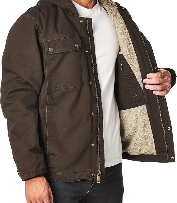 Relaxed Fit Jacket: Men’s Carhartt Sherpa-Lined Utility – Warmth, Style, and Durability